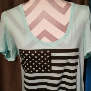 NWOT VS PINK SHORT SLEEVE TEE